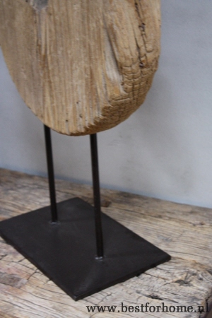 chinees robuust oud houten wiel op standaard werelds landelijk object no 082 4