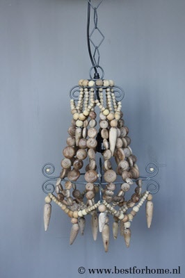 landelijke naturel houten kralen kroonluchtertje puur sober chic hanglamp model antje 1