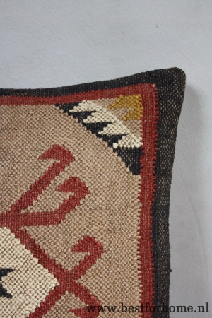 sober landelijk kelim kussen no 21 2
